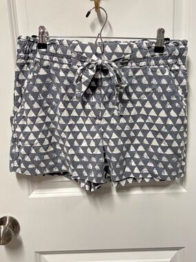 LOFT Gray Triangle Print High-Waist Drawstring Shorts